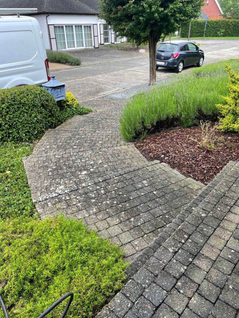 image00009 (1) Oprit reinigen mechelen